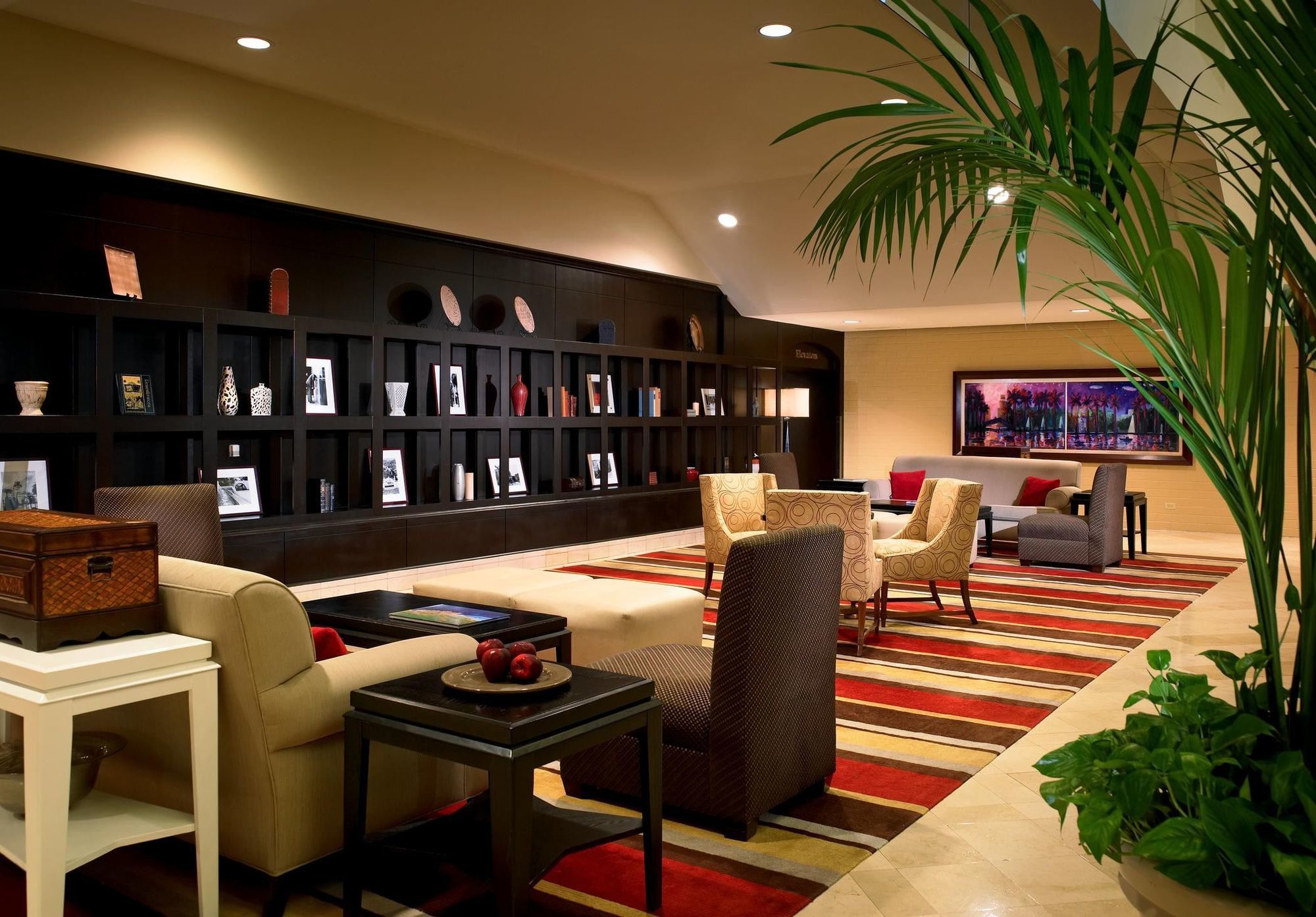 Sheraton Grand Angeles Hotel 4*