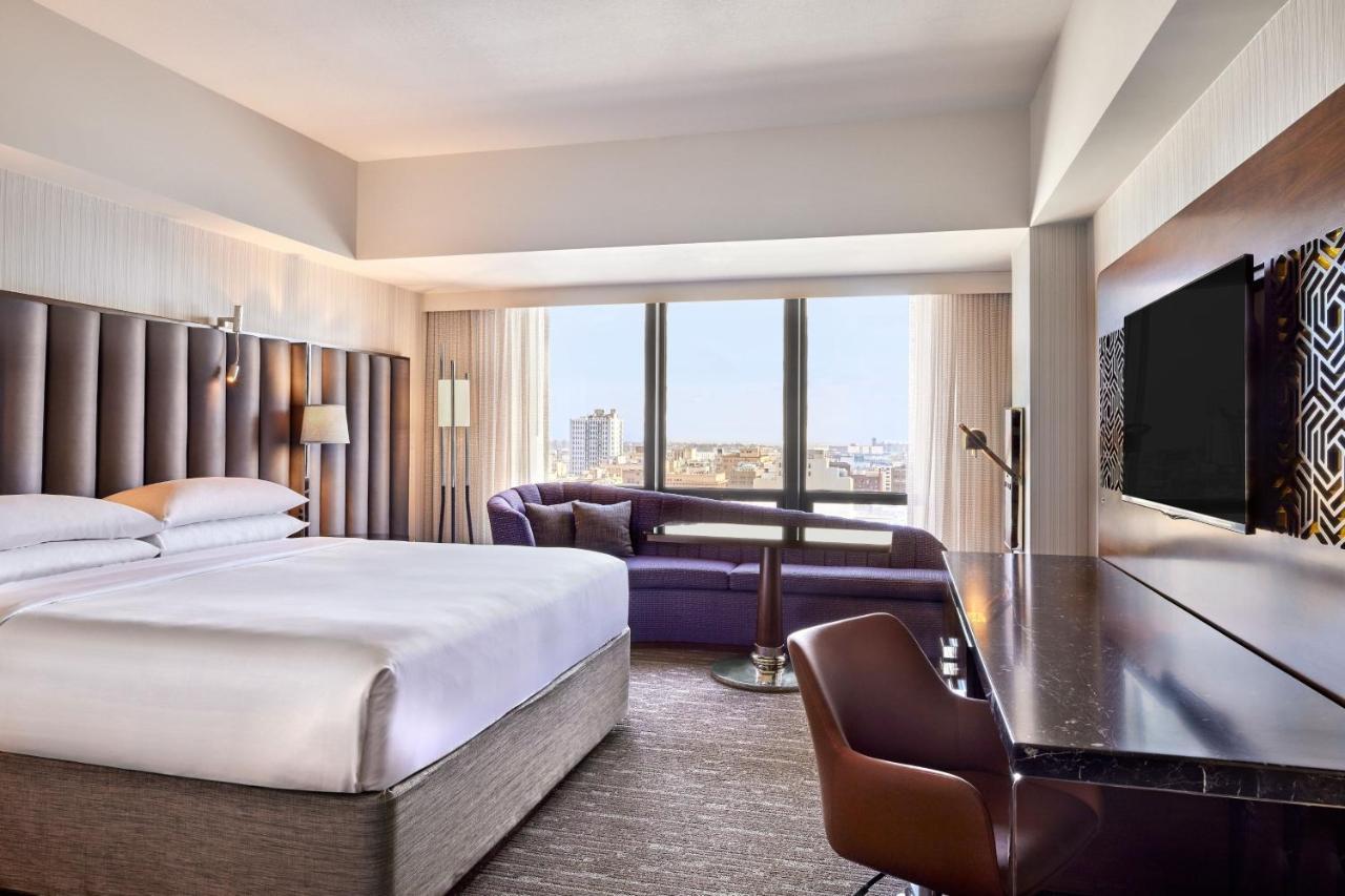 Sheraton Grand Angeles Los Angeles