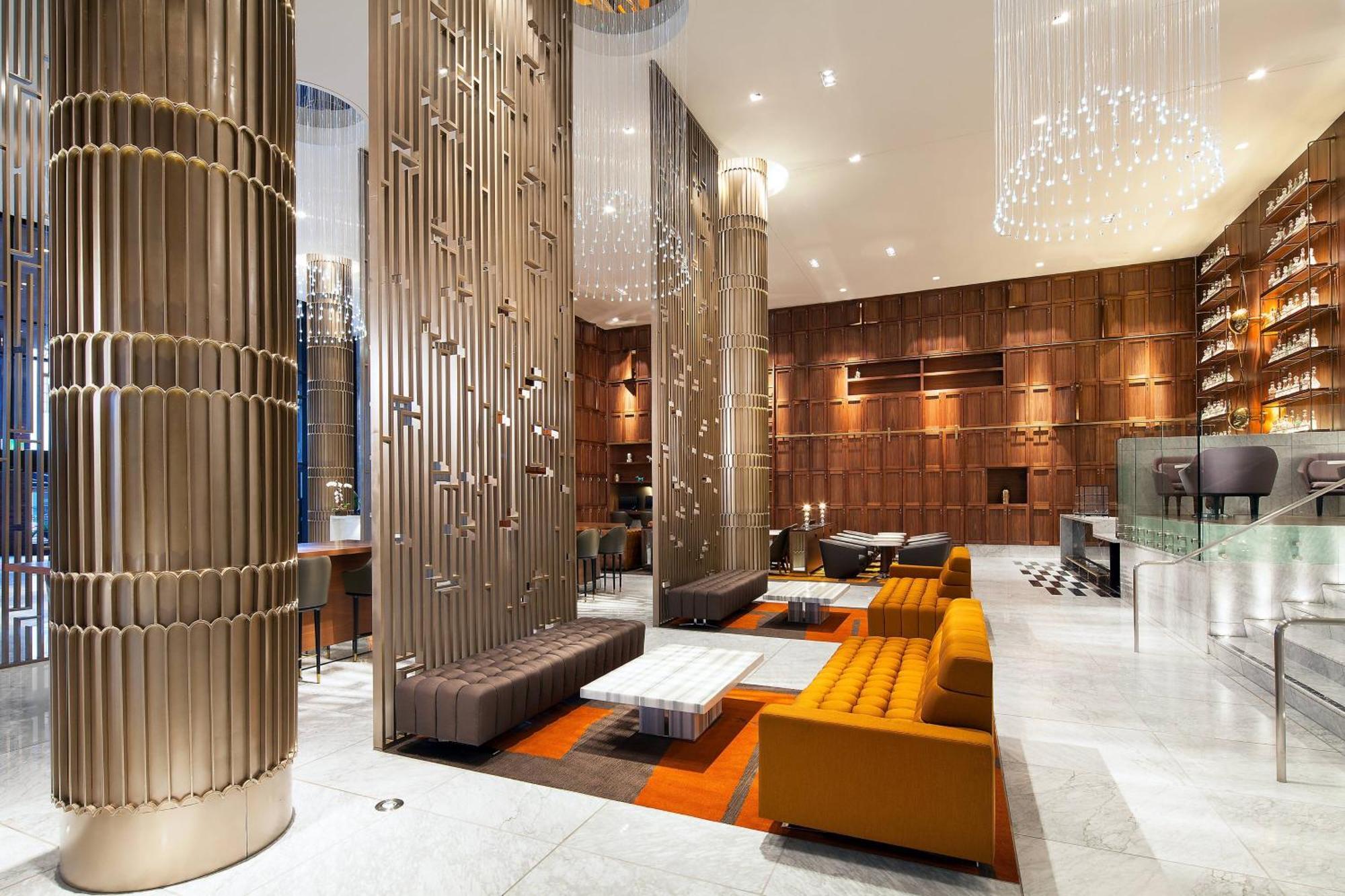 Sheraton Grand Angeles 4*