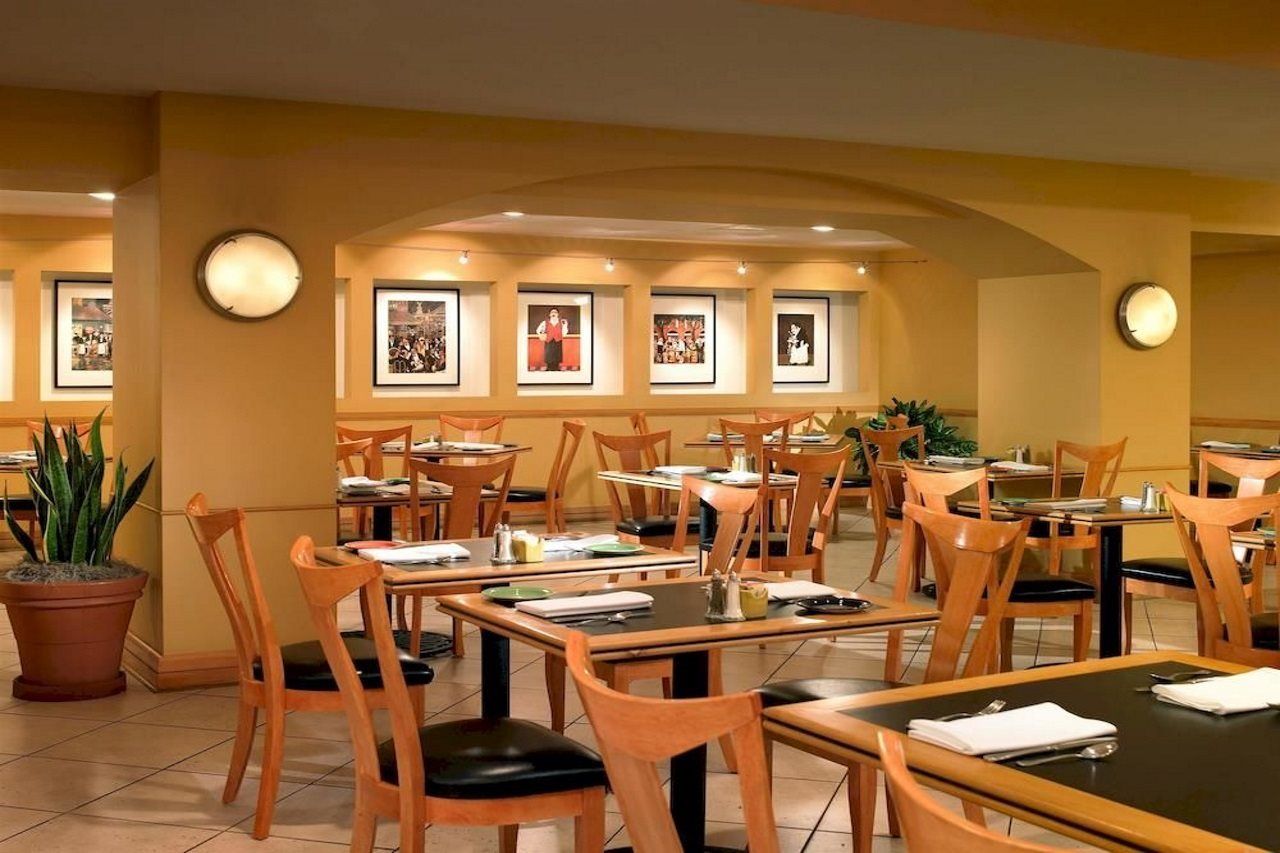 Sheraton Grand Angeles Hotel