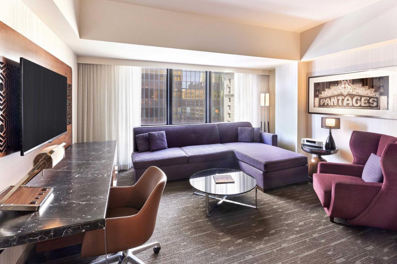 Hotel Sheraton Grand Angeles 4*